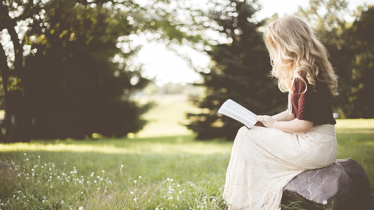 How to Choose a Nautical Memoir for Winter Reading